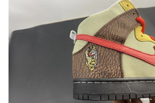 High and Color Dunk SB Skates Nike Kebab Destroy CZ2205-700 0115